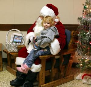 santa-and-gracie.jpg